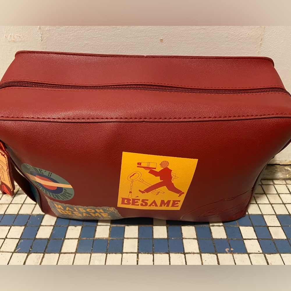 Bésame by Gabriela Hernandez cosmetic bag.